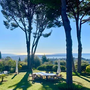  Guest house Domaine Des Encourdoules